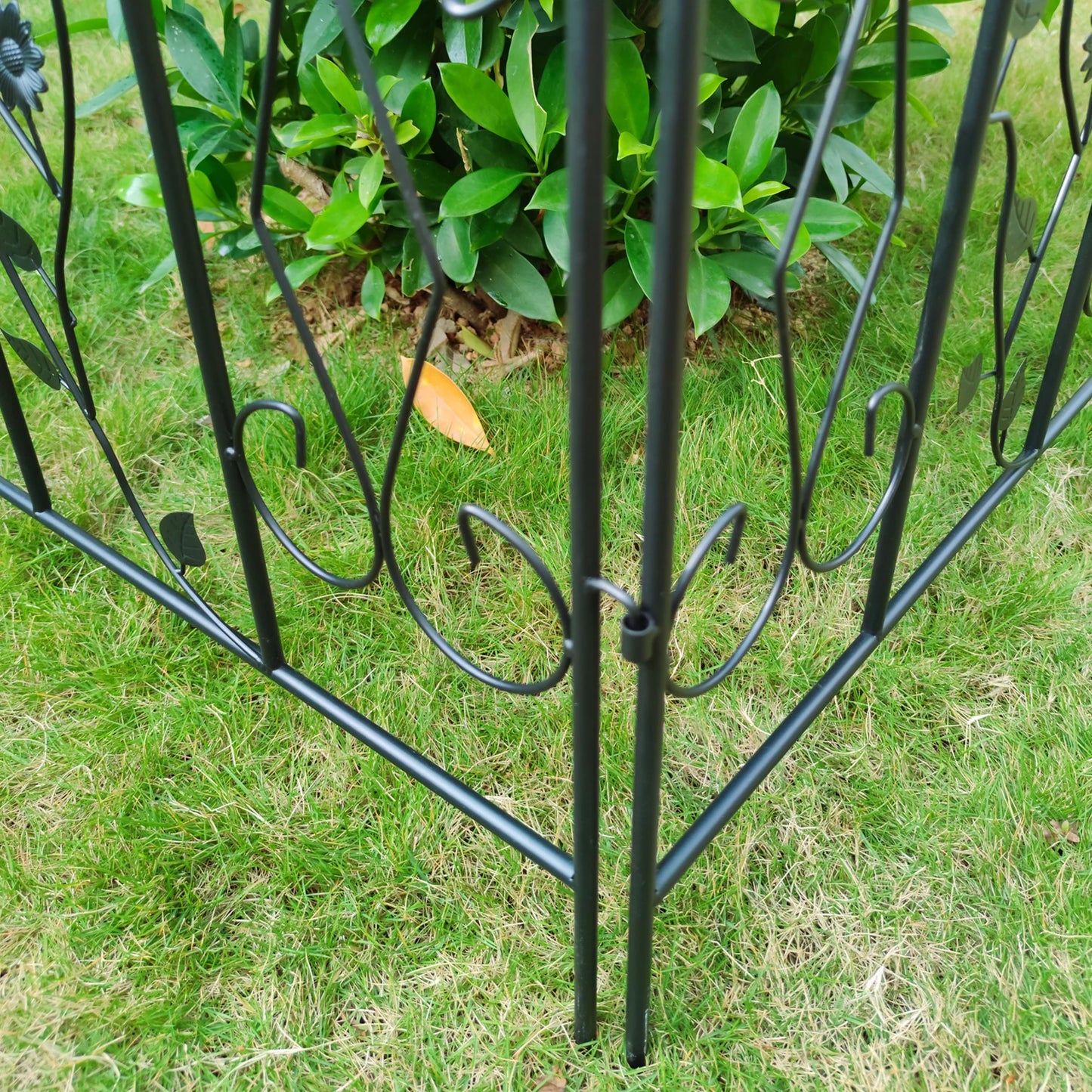 Decorative Steel Garden Fence Panel Folding Metal Border