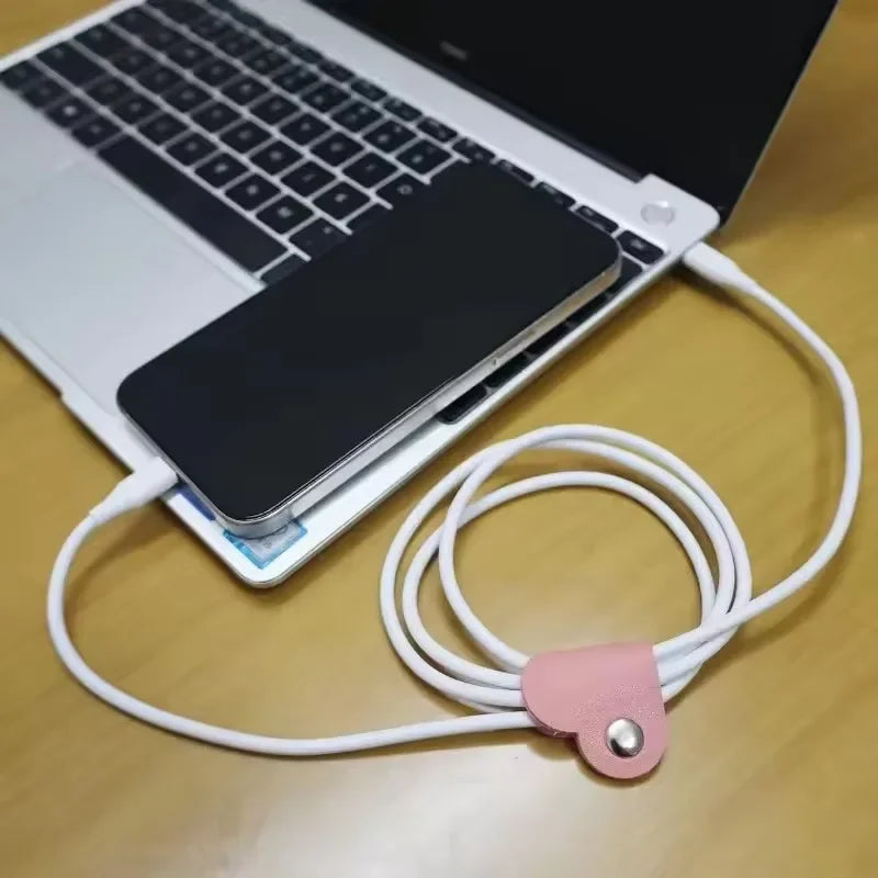 PU Leather Cable Organizer Heart Shaped Clip For Cables