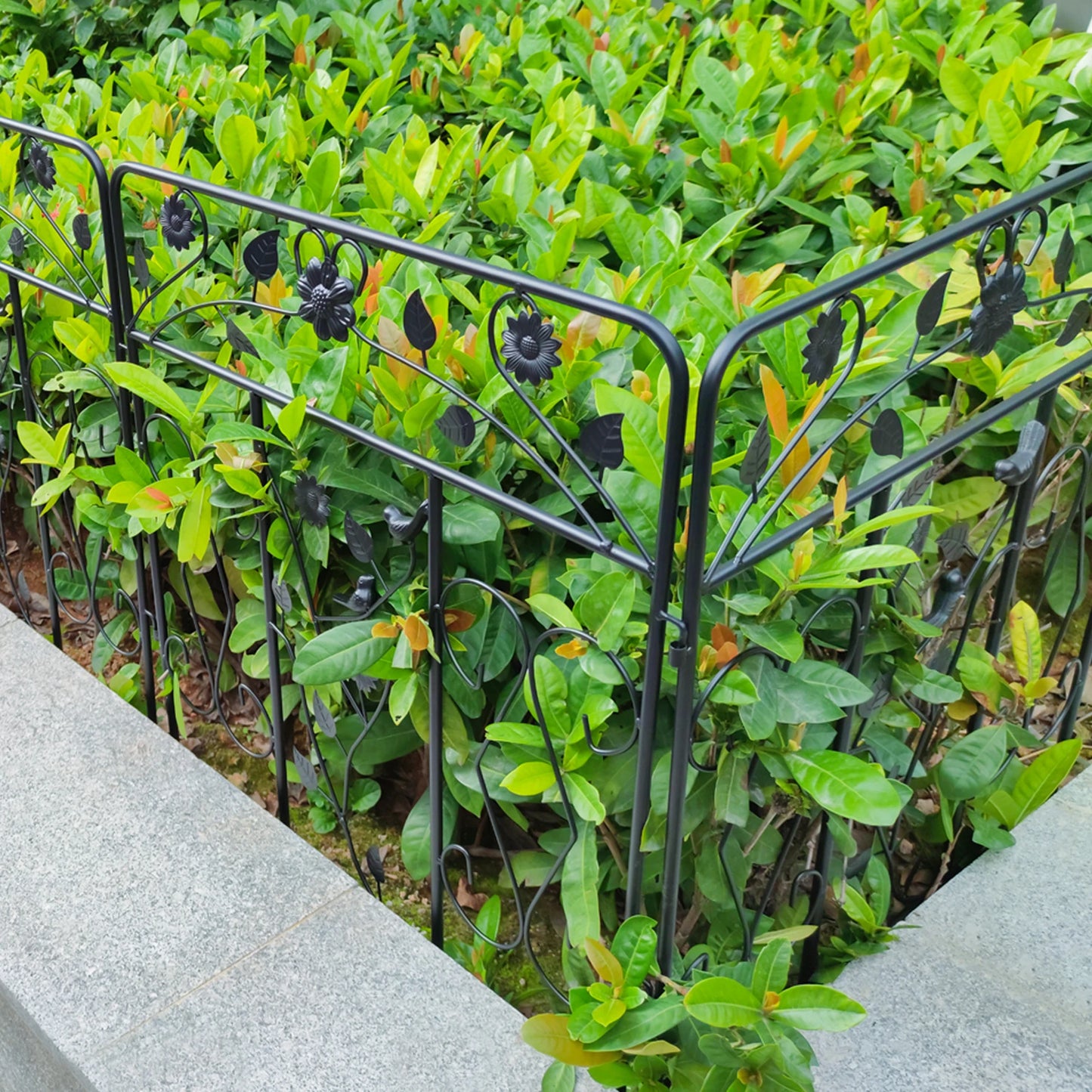 Decorative Steel Garden Fence Panel Folding Metal Border
